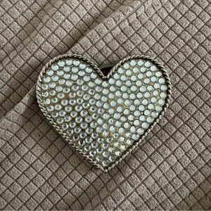 Heart rhinestone belt buckle